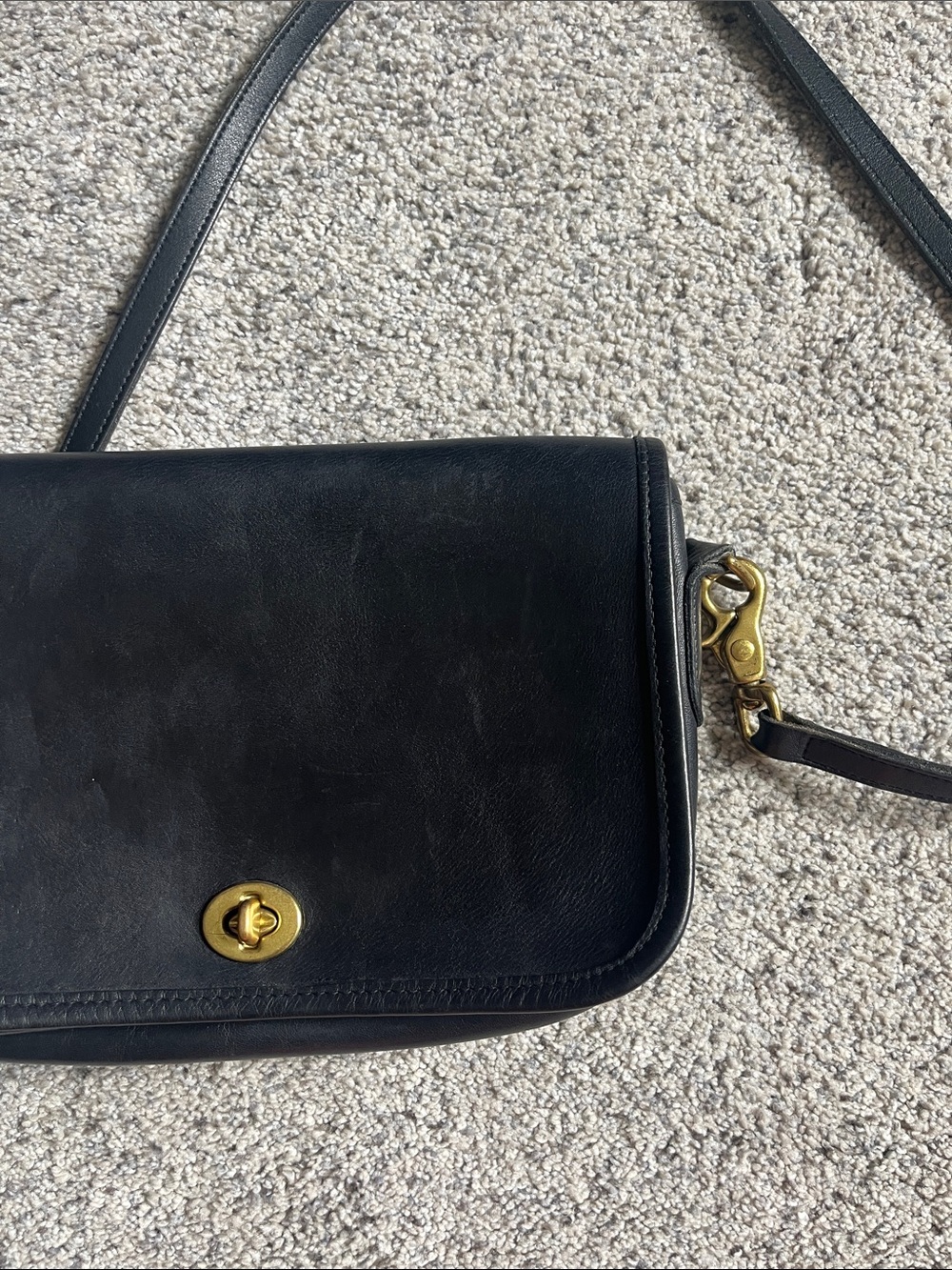Vintage Coach Black Leather Crossbody Like New perfect size! - Picture 4 of 6